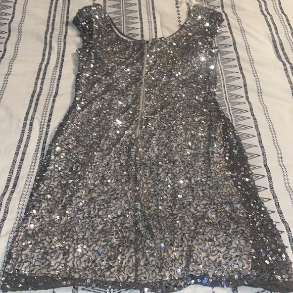 Silver sequin mini dress by Jump Apparel - Picture 3 of 4